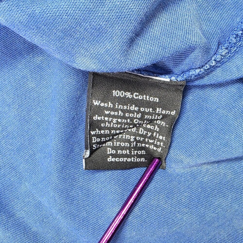 Rock & Republic Shirt Womens L Blue Wash Studded Asymmetrical Hem Top Boho Edgy - Picture 9 of 9